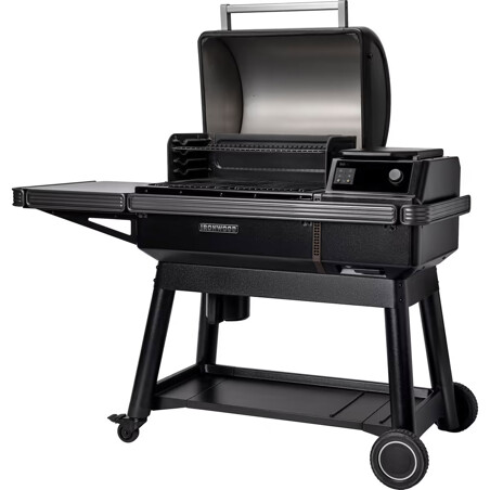 BARBECUE A PELLET TRAEGER IRONWOOD INT MODELLO 2023